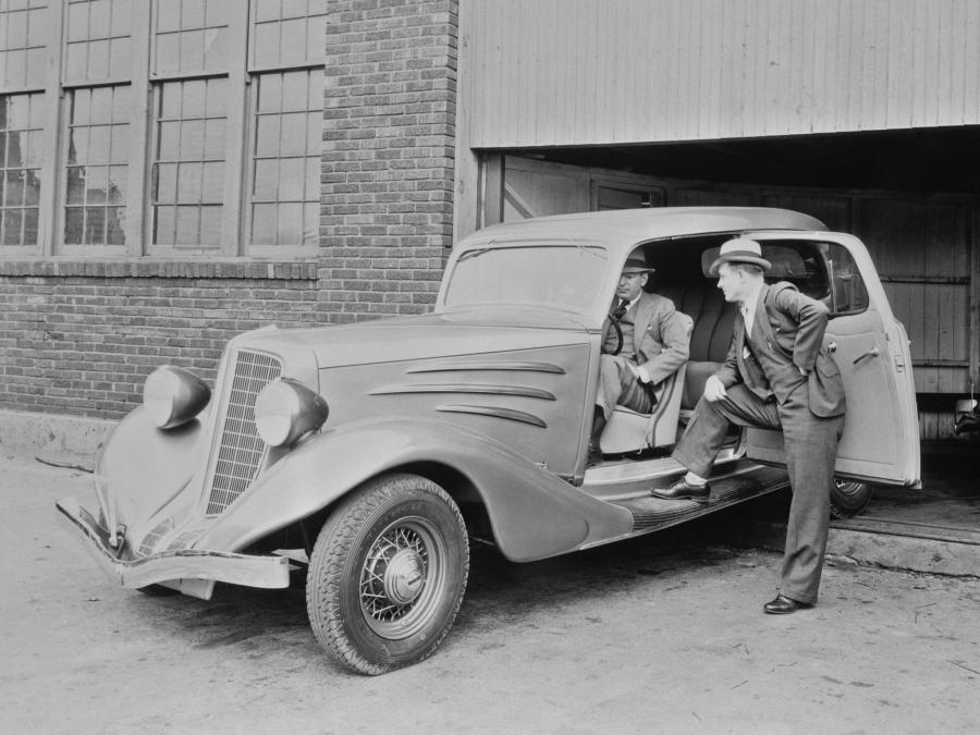  Auburn Standard Brougham 1934 года  (фото 1 из 1)